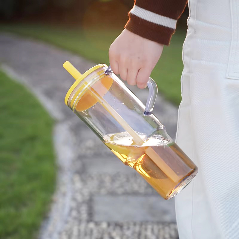 Ручка соломенной запечатанной крышки простая оформление кружка