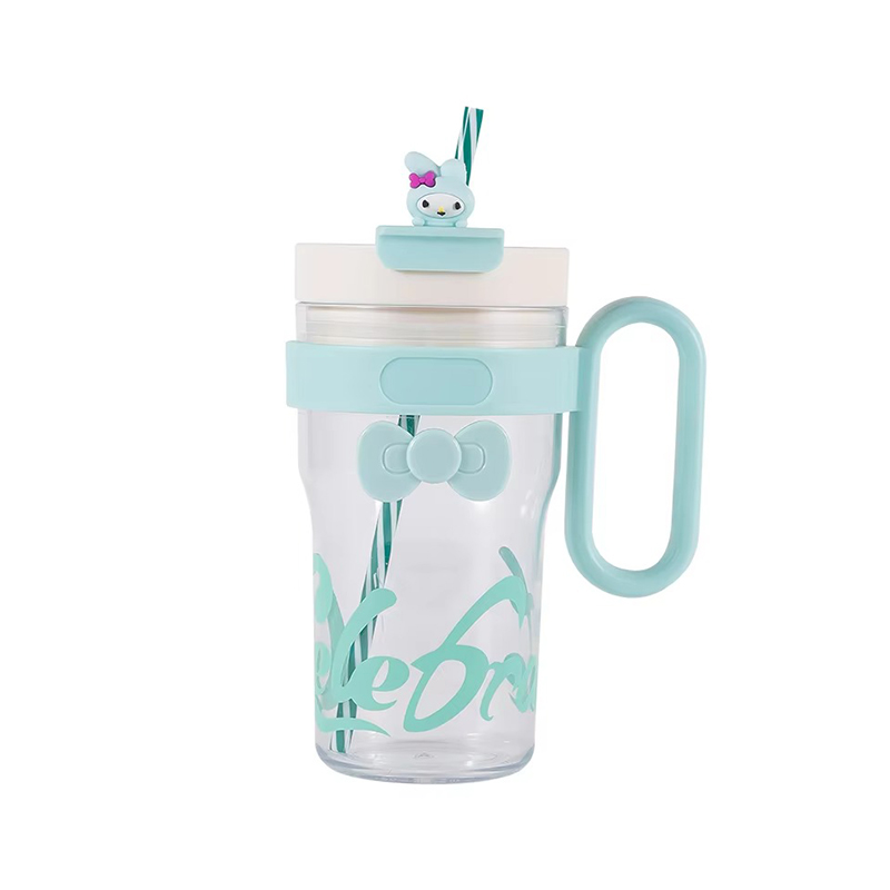 Декоративный узор большой автомобильной кружки