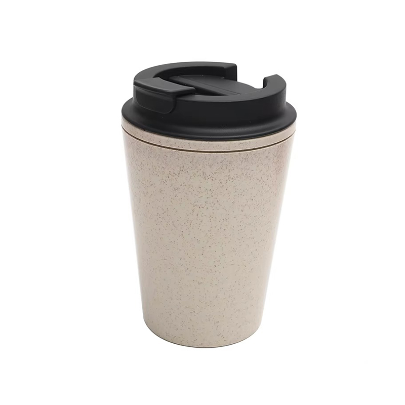 Для вечеринок в сложенном пластиковом тумблере